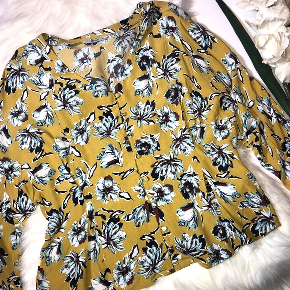 Only Mustard & Navy floral top - Picture 7 of 12
